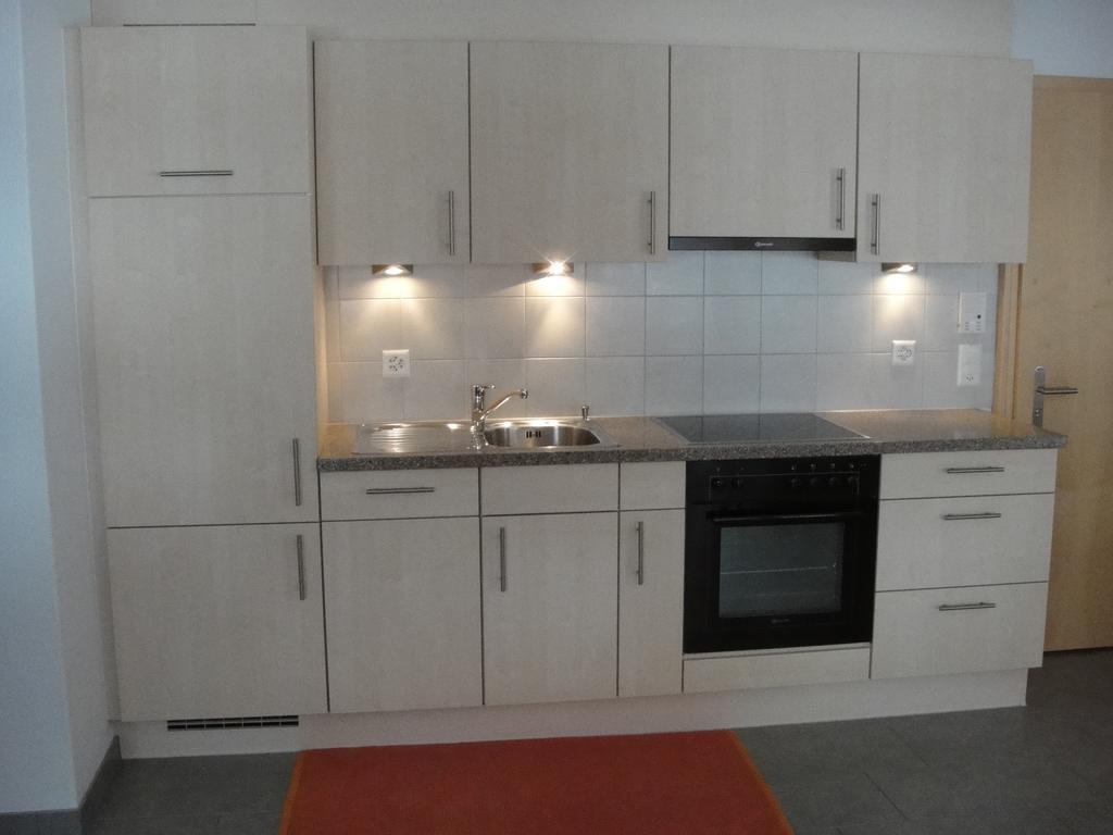 Apartmán Haus Alpenstern Saas-Grund Pokoj fotografie