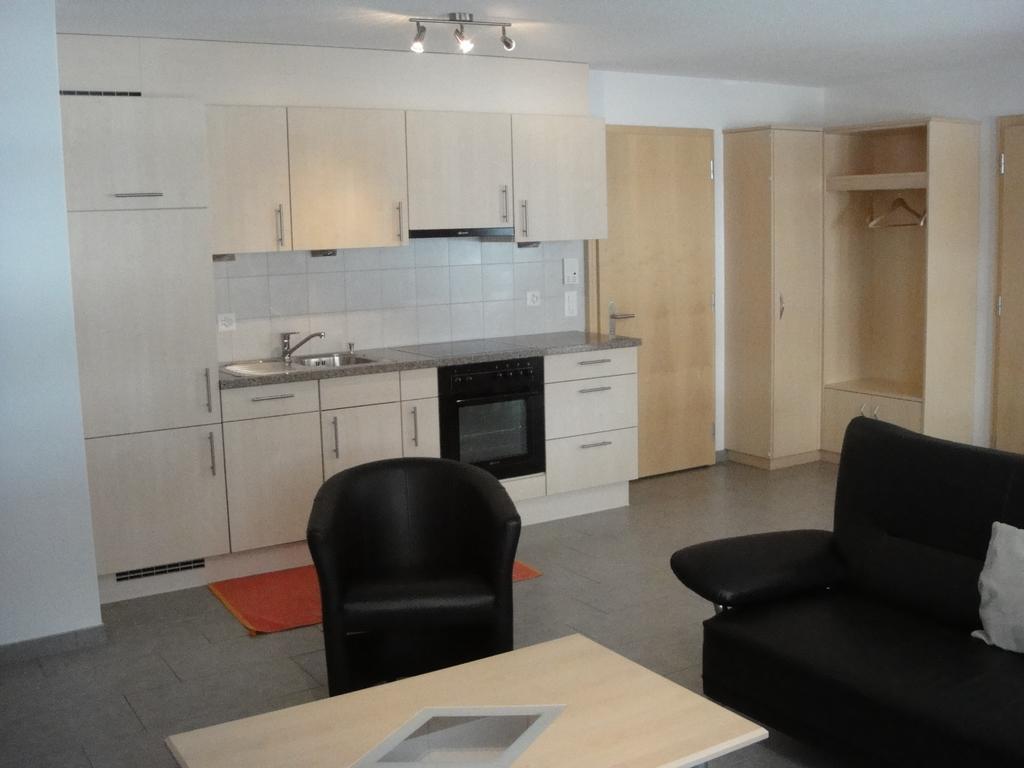 Apartmán Haus Alpenstern Saas-Grund Pokoj fotografie