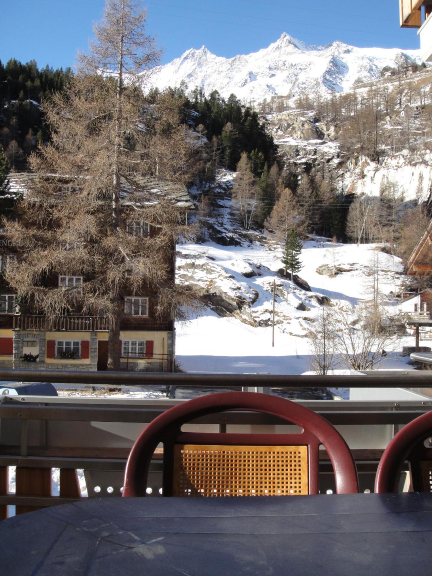 Apartmán Haus Alpenstern Saas-Grund Pokoj fotografie