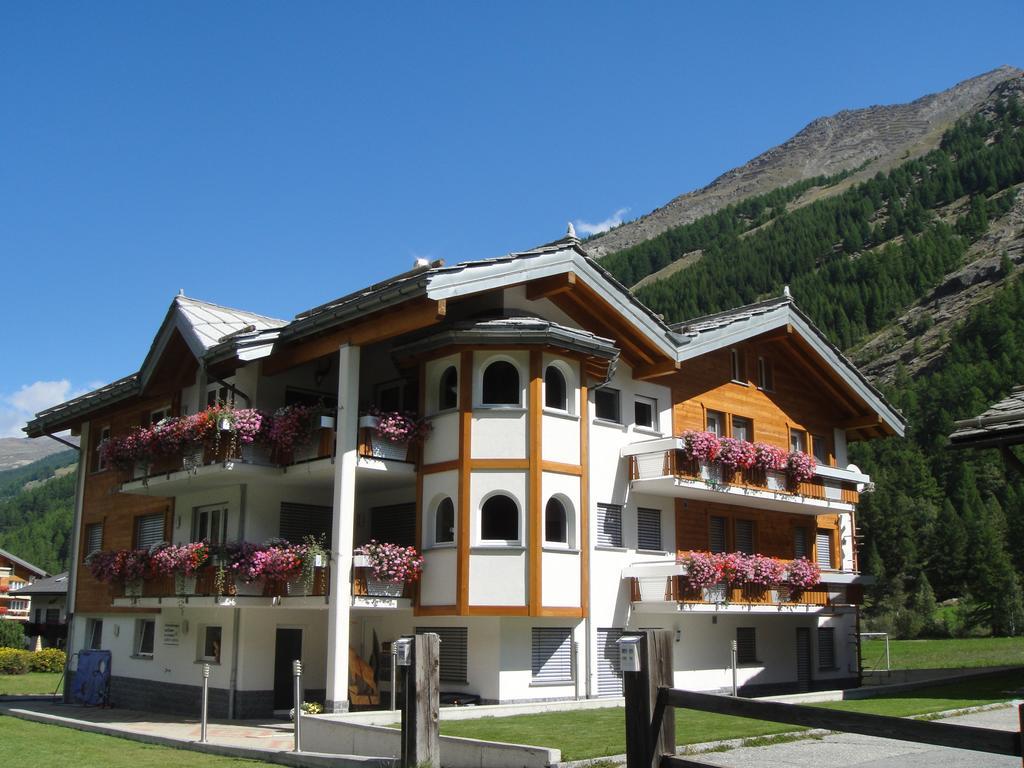 Apartmán Haus Alpenstern Saas-Grund Exteriér fotografie